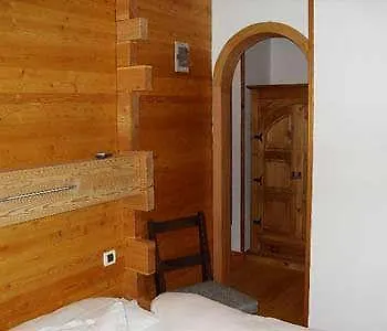 Hotel Capriolo 3*