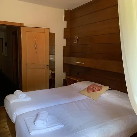 Hotel Capriolo 3*
